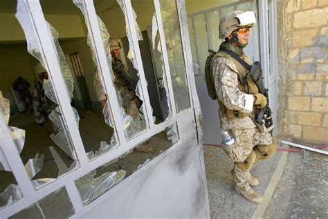 Marine Reserve unit hit hard in Iraq holds 10-year reunion