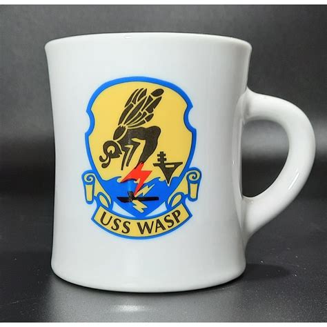 US Navy USS Wasp Amphibious Assault Ship (LHD1) Military History ...