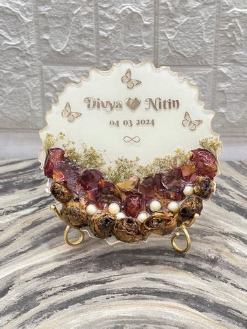 Curve-Shaped Wedding Resin Keepsake – ClassyArtZ.com