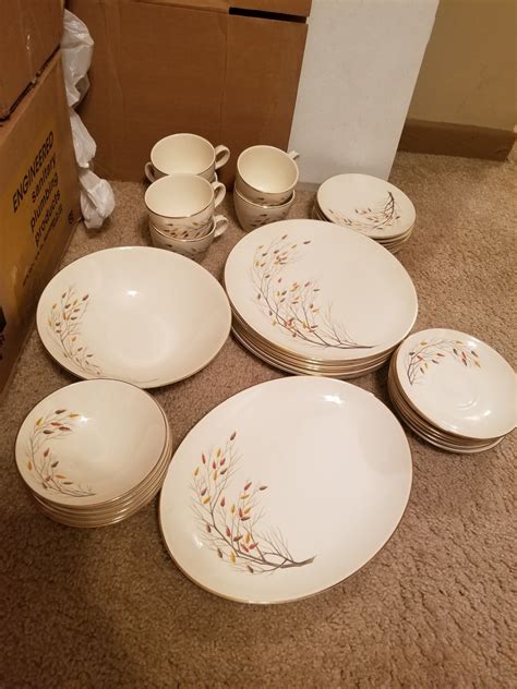 Finding the Value of Homer Laughlin Dinnerware | ThriftyFun