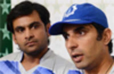 Muhammad Hafeez: Hafeez praises Misbah's leadership qualities | New ...