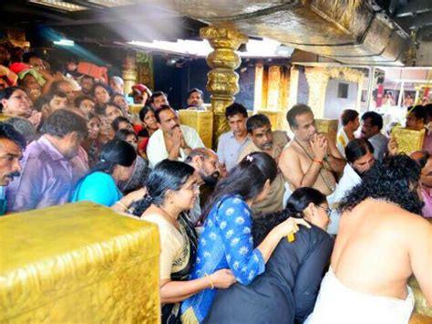 மோடியின் கேரள அரசியல் களம் சபரிமலையா..? ஓட்டு பலம் தா ஐயப்பா ...