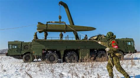 70多枚导弹来袭 俄军对乌开启最大规模袭击_凤凰网