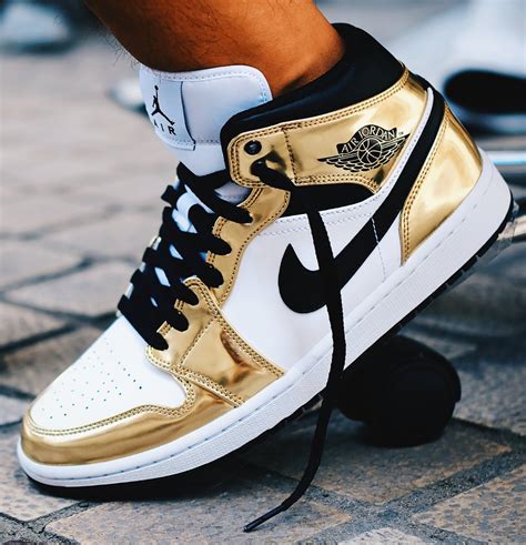 Air Jordan 1 Mid Metallic Gold White DC1419-700 | SneakerNews.com
