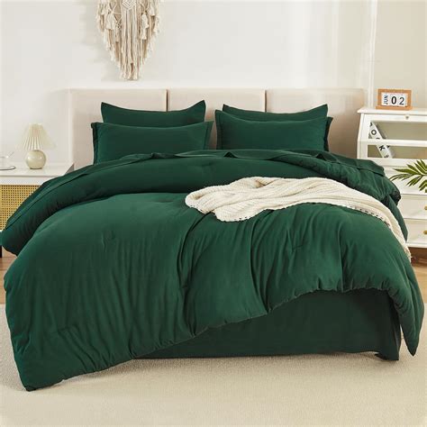 Amazon.com: Litanika Queen Comforter Set with Sheets Dark Emerald Green ...