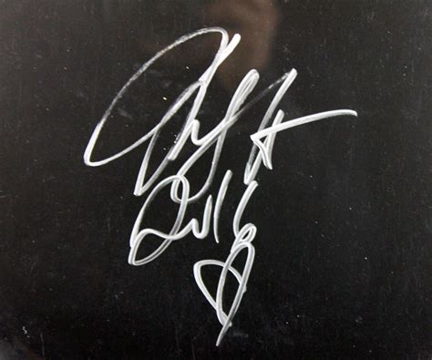 Lot Detail - The Fugees: Lauryn Hill Signed 12-Inch Black Drumhead ...