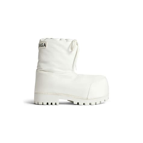 Balenciaga’s Skiwear Collection Brings an Edge to the Slopes