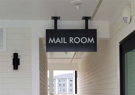 Building Interior Signage 的图像结果