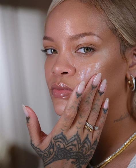 Rihanna amazes with her pictures without makeup - Telegraph - Telegraph