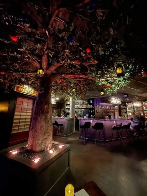 Local Restaurants 的图像结果