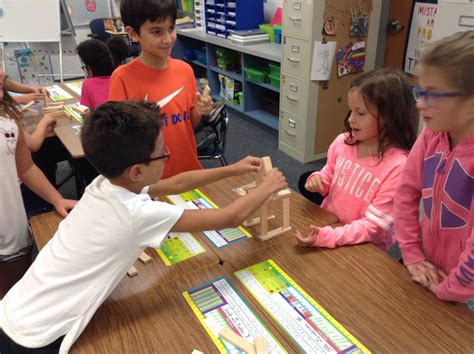 Tallest Tower Note Card Challenge 的图像结果