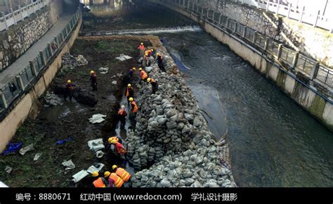 河道治理的工人们高清图片下载_红动中国