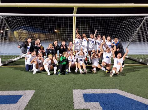 Traylor's Goal Leads Charter Oak to 1-0 Victory at San Dimas; Chargers Claim Share of VVL Title ...
