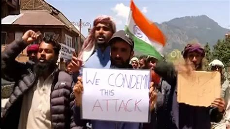 OTV in Pahalgam: Gujjar and Bakarwal community members hold protest ...