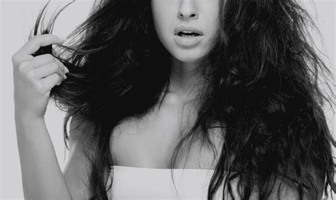 Guide to the iluvia Frizz-Control System – iluvia Professional