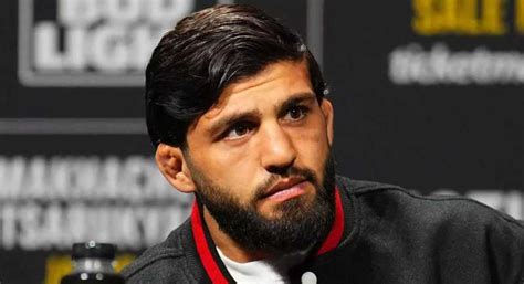 Cormier approved the UFC's decision to leave Tsarukyan without a title ...