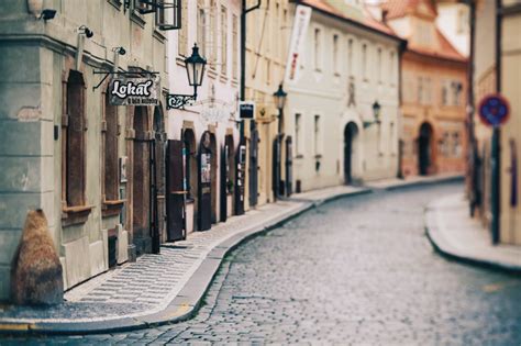Lokál U Bílé kuželky | Avantgarde Prague