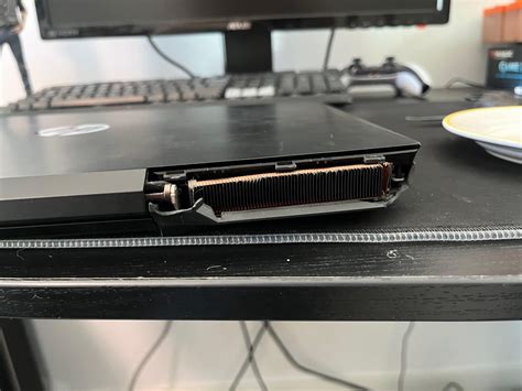 laptop randomly shuts off when plugged in : r/Hewlett_Packard