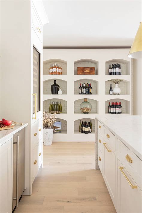 Ivy Preserve - Hart and Lock