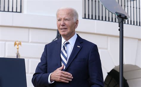 Harris and Trump clashed on major issues at tonight's presidential ...