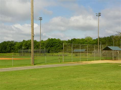 Peter Crump Elementary School | Athletic Facilities | City of ...