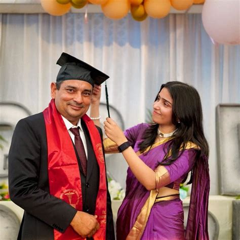 Dr. Rakshita Singh Bangar | Avoid Hair Treatments, combing wet hair !!😬🤪♥️ | Instagram