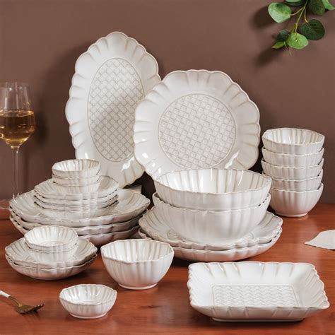 Dinnerware Set - Buy Artistic Dinner Set At Best Prices | Nestasia