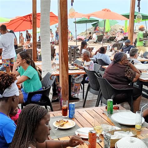 Malibu Beach Club | Comer,relaxar e aproveitar,esta tarde é um convite ...