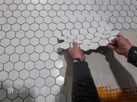 Installing Hexagonal Floor Tile 的图像结果
