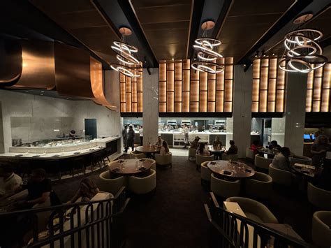 GREAT EATS HAWAII: RAMSAY'S KITCHEN - LAS VEGAS, NV