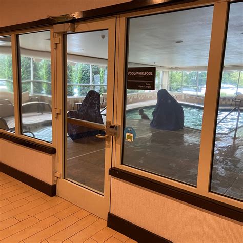 HAMPTON INN & SUITES SEATTLE/FEDERAL WAY - Reviews, Rate Comparison
