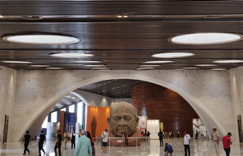 Statue of Unity Construction 的图像结果