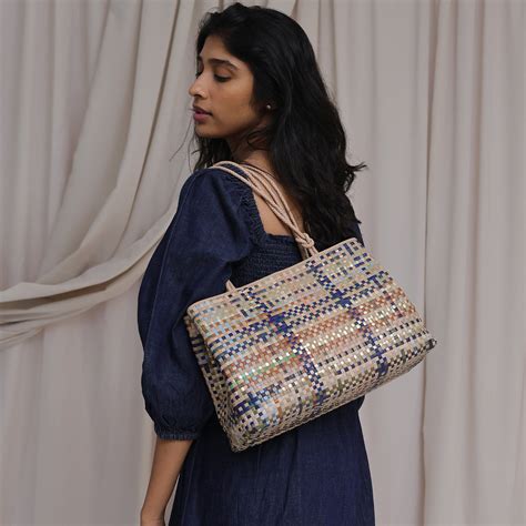 CA 852 - SHOULDER BAG - BEIGE MULTI – Calonge