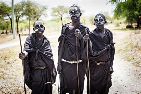 Premium Photo | Portrait of masai warrior with traditional black and ...