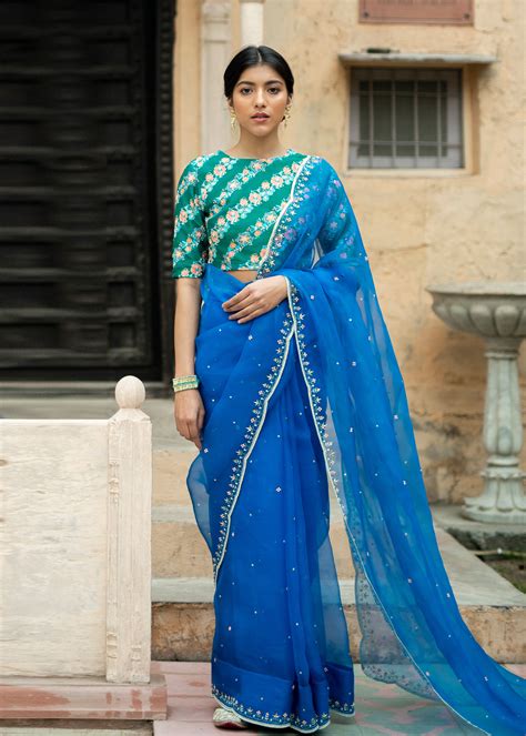 Kanguri Scallop Saree Green Tircha Blouse Set - Cobalt Blue