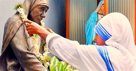 On Her Birth Anniversary, This Transgender From UP Is Building A Temple ...