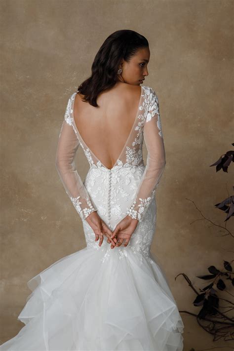 Gracelyn: Low V-Back Trumpet Wedding Dress with Ruffle Skirt | Justin ...