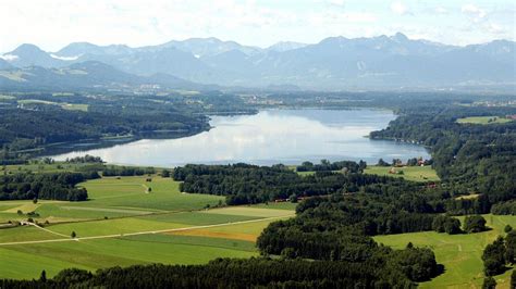 Fünf Sternradrouten an Deutschlands Seen und Flüssen