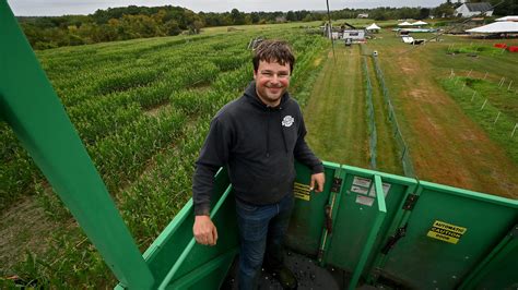 Davis Mega Maze in MA named in 10 best corn mazes by USA Today