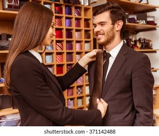 Shop Assistant 的图像结果