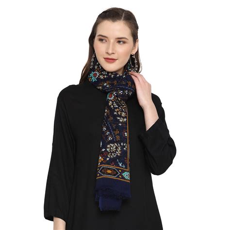 Buy Rhythm Woolen Shawl Online | Shingora