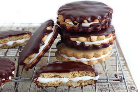 Homemade moon pie cookies recipe