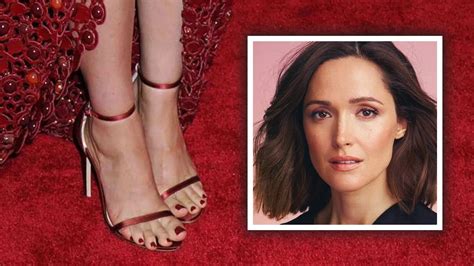 50 Stunning Photos Rose Byrne Feet & Toes » wikiGrewal