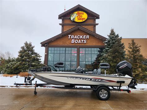 New 2024 Tracker Pro Team 175 TXW, 61611 East Peoria - Boat Trader