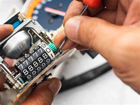 How to Spot Odometer Tampering in a Used Maruti Swift or Alto