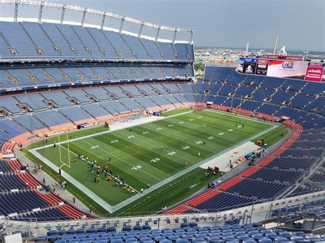 Section 515 at Empower Field - RateYourSeats.com