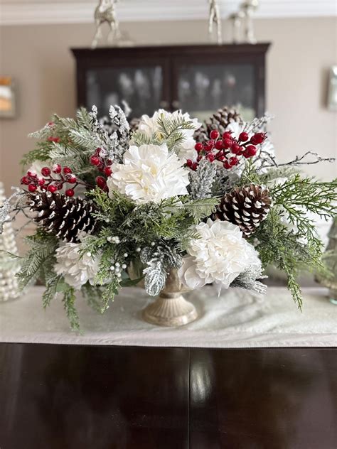 Elegant Winter Centerpiece: Red Snow Berries and Winter Greens - Etsy ...