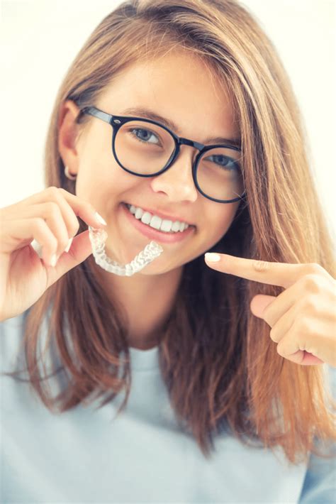 Invisalign Buttons 的图像结果
