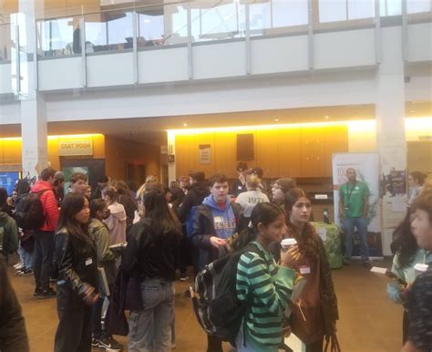 Local Community Student Activity 的图像结果