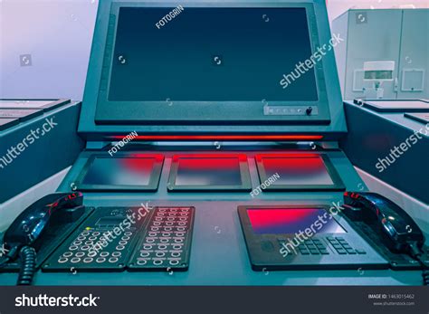 Computer Monitor Bridge 的图像结果